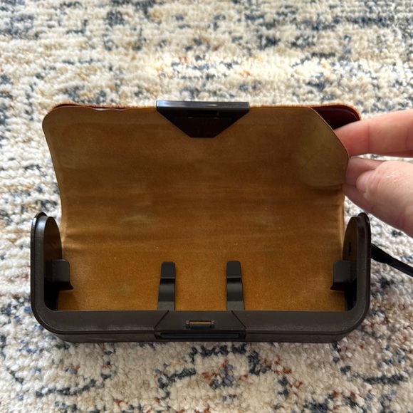 Vintage Bausch & Lome eyeglass case with Strap - Picture 3 of 6